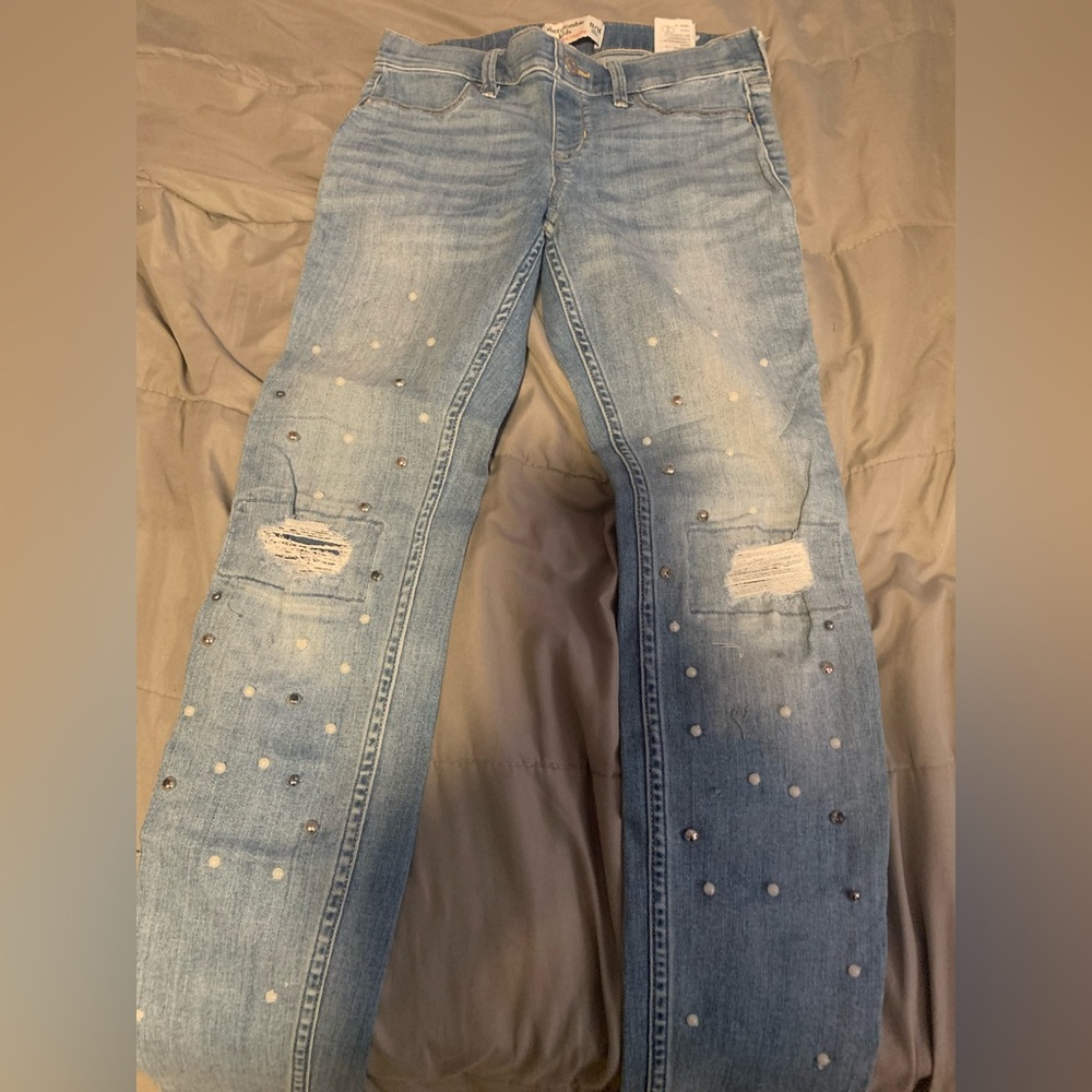 light denim jeans with pearls